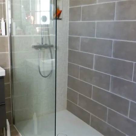 House Pee Sur Nivelle - 10 Pers, 230 M2, 6/5 *
